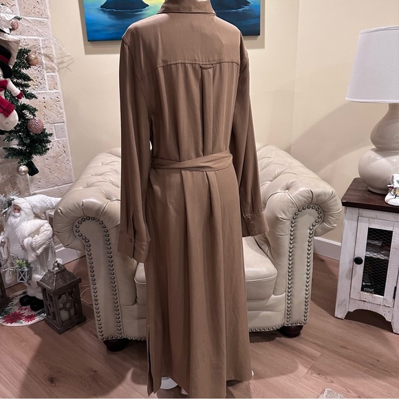 ⭐️Banana Republic brown long coat - Picture 4 of 8